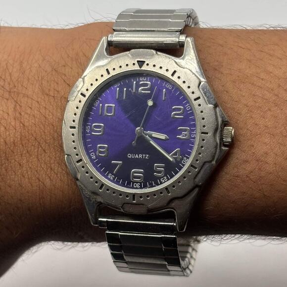 Silver & Purple Men's Watch - Picture 1 of 3